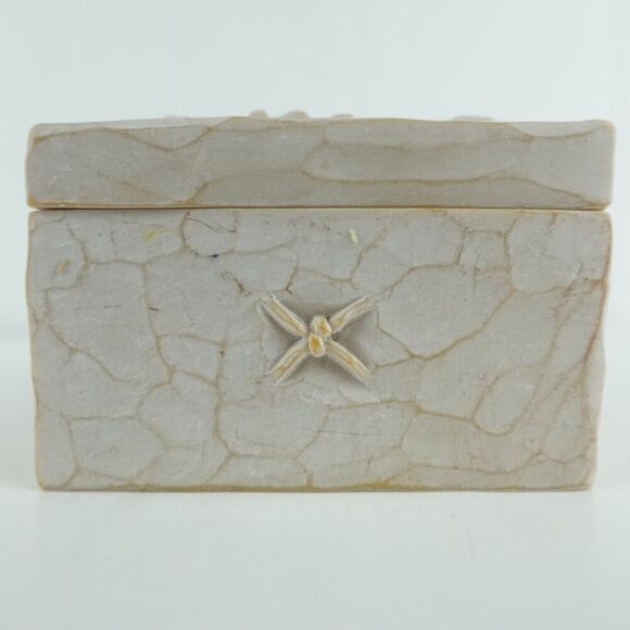 Demdaco Willow Tree Friendship Keepsake Box Susan Lordi 2003 - Picture 4 of 9